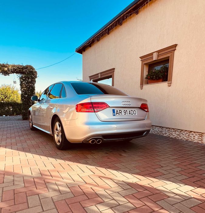 Audi A4 B8 2.0 TDI 170 CP • S-line
