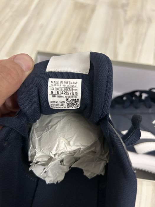 кроссовки фирмы Reebok