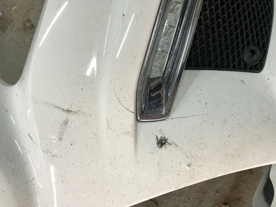 Продам бампер на Mercedes (мерседес)