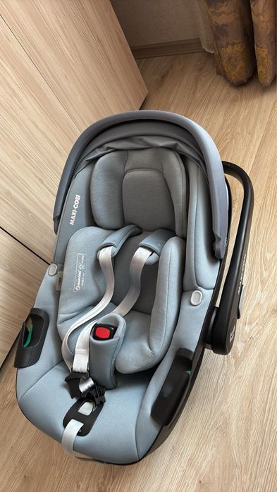 Бебешко столче за кола Maxi-Cosi Pebble 360 с ISOFIX база (FamilyFix 360)