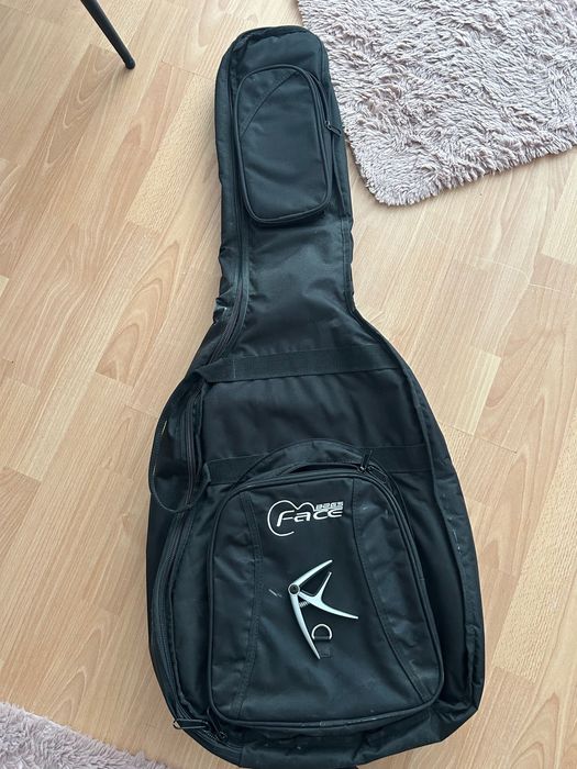 Chitara acustica CORT + husa