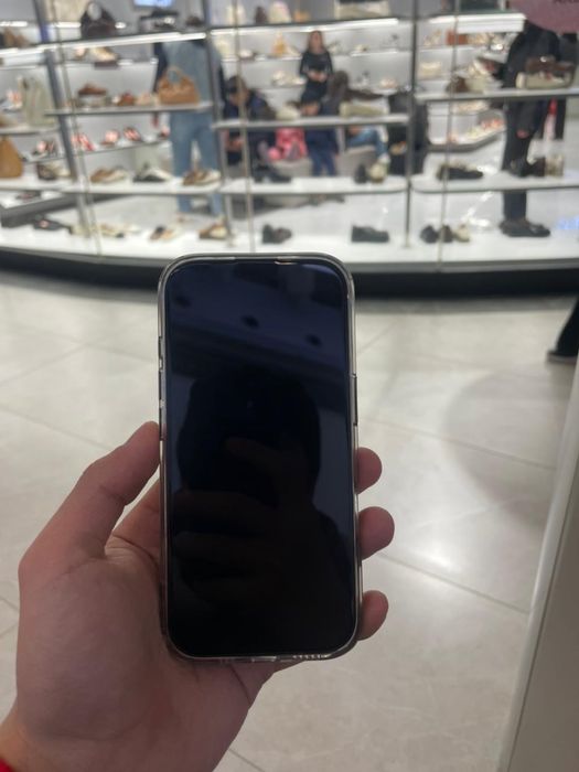 Продам iphone 16 pro