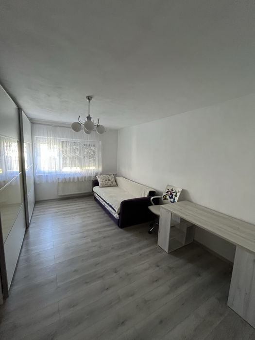 Inchirieaz apartament 2 camere