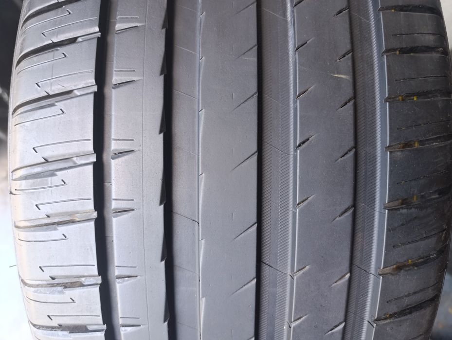 O anvelopă de vara 255 45 20 Michelin dot 2022