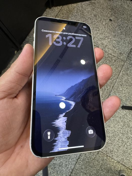 Продам Айфон 12 128гб