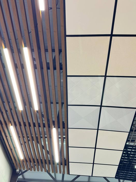 Продаётса армстронг и реечный потолок