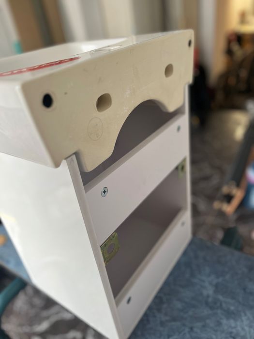 Мивка с шкаф (умивалник с конзола)