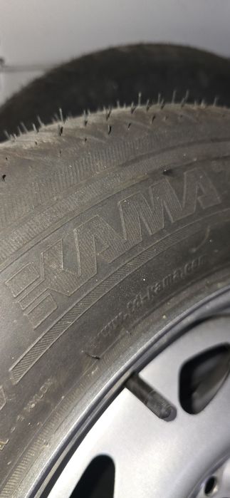 Автошины с дисками 265/65/15 ВАЗ Две шт