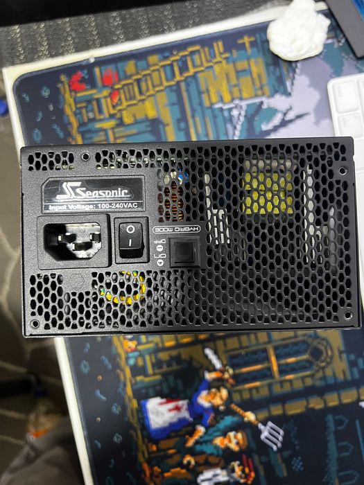 Sursa Seasonic PRIME Ultra 650W Titanium – full modulara