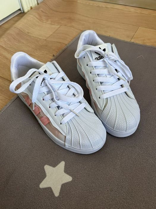 Кроссовки Adidas superstar