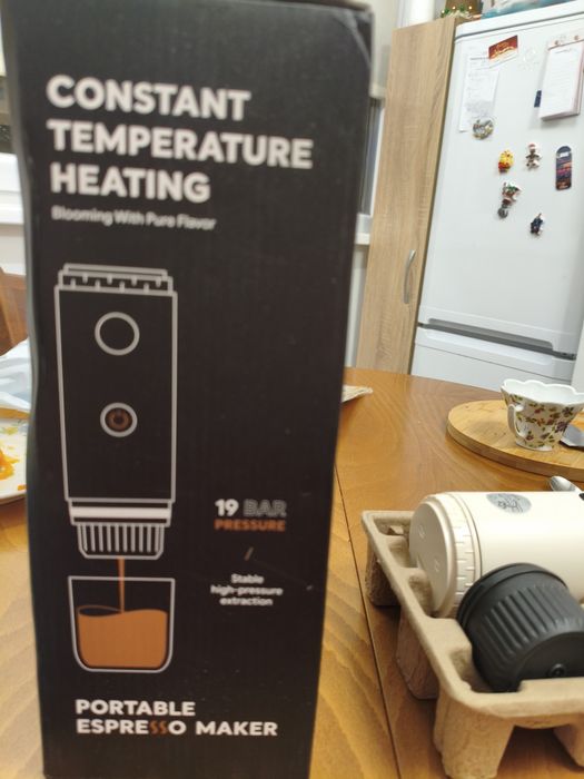 Преносима кафе машина с нагряване