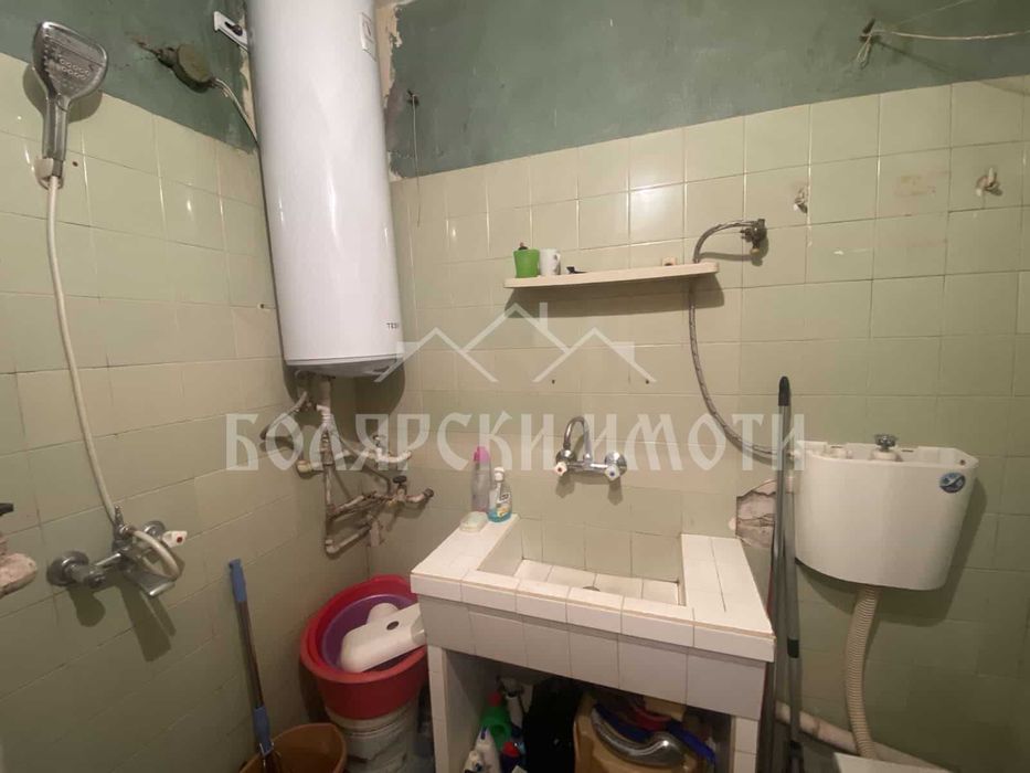 Продава се Двустаен апартамент в Велико Търново, Център - 60 кв.м за 1550 €/кв.м - Снимка #7