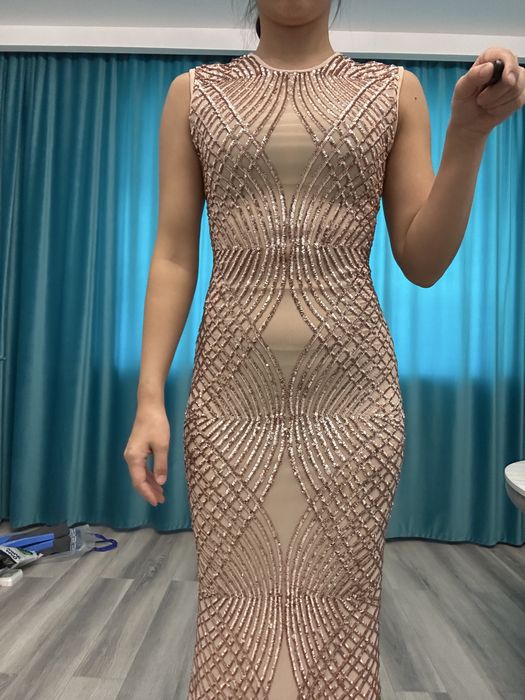 Вечернее платье