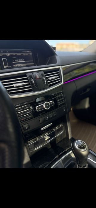 MERCEDES-BENZ E-Class 2012 — imagine 5