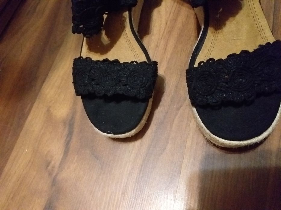 Дамски   сандали -  черни