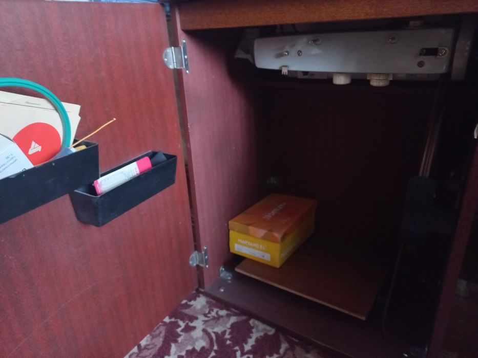 Швейная машинка Чайка