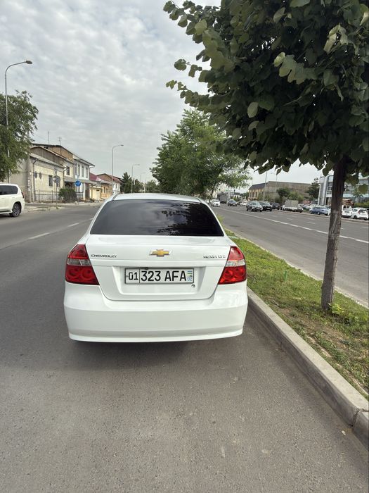 Neksia 3 avtomat