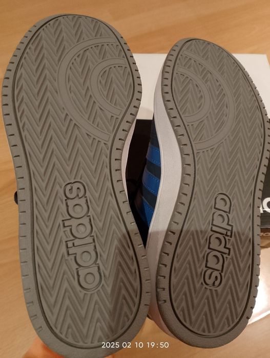 Adidas Hoops Mid 2.0 нови