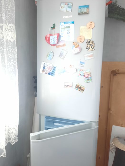 Продам холодильник  POZIS