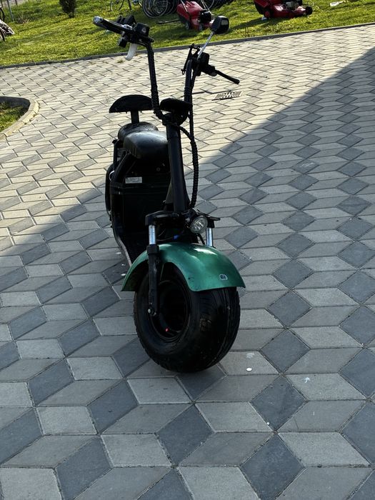 Vând scuter electric în stare bună