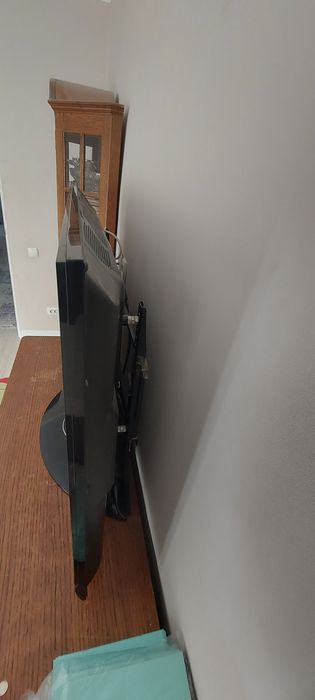 Телевизор  LG продаю