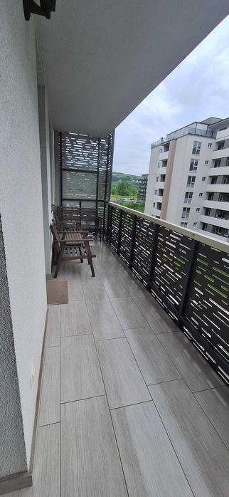 PF închiriez apartament cu 2 camere si bucatarie decomandate 53,5 mp