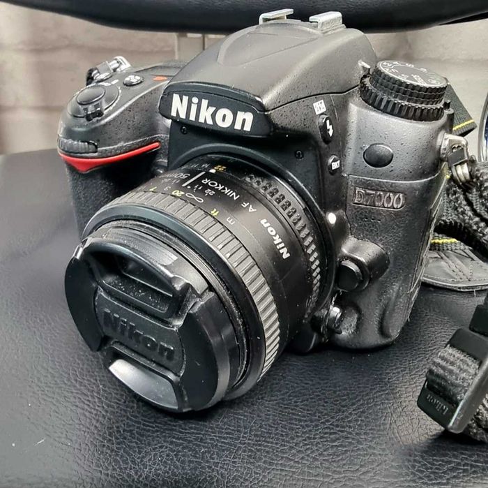 Фотоапарат Nikon D7000 с обектив Nikon AF Nikkor 50mm f/1.8D