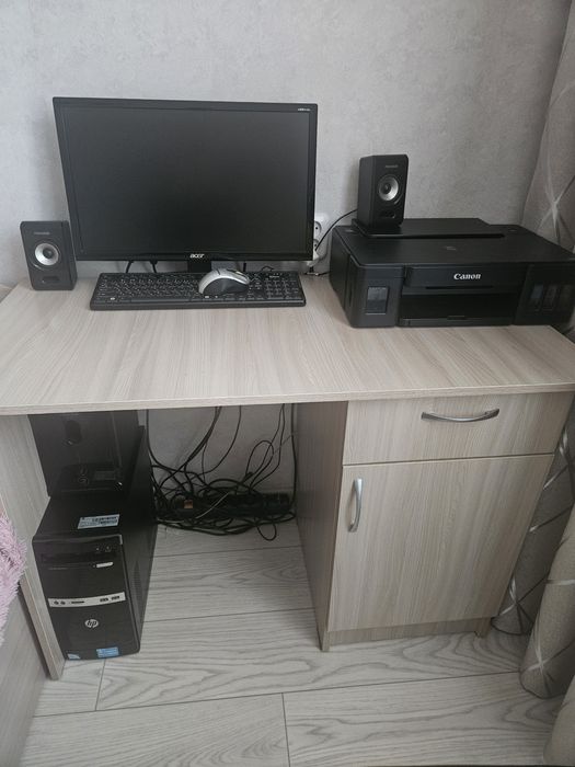 Продаю Спальный гарнитур