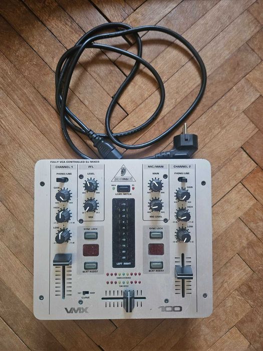 Behringer DJ mixer vmx100