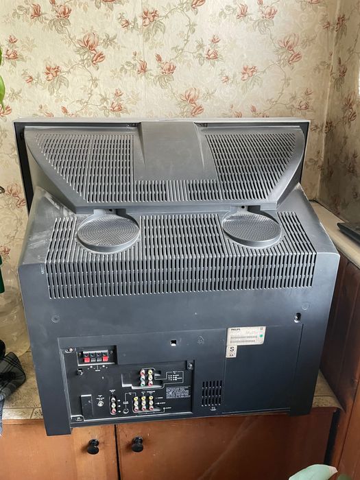 Телевизор PHILIPS