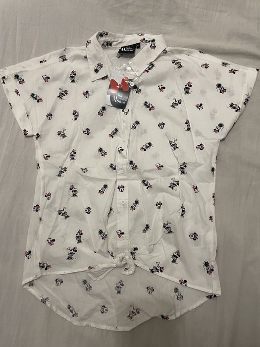 Дамски топове и тениски