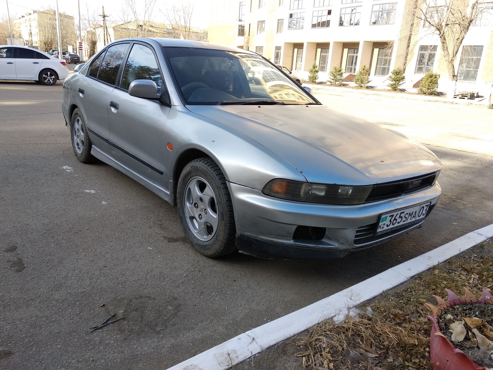 Митсубиси галант gdi 1.8. Mitsubishi Galant 1999. Мицубиси Галант 99. Мицубиси Галант 1999. Митсубиси Галант 99г.