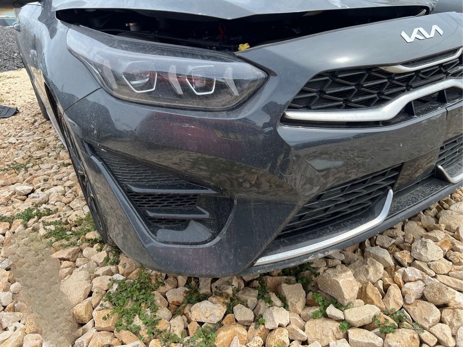 На части KIA PRO CEED 1.5T GDI isg GT-LINE 2024г отлично състояние
