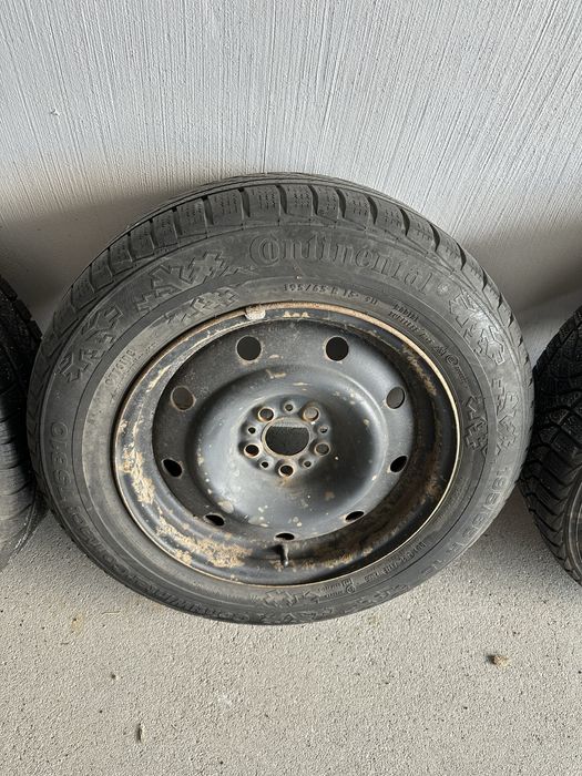 Зимни гуми 195/65/15 (Firestone/Continental) с джанти 15 цола