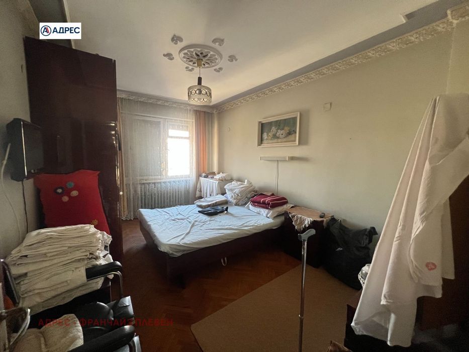 Продава се Многостаен апартамент в Плевен, Идеален център - 103 кв.м за 1534 €/кв.м - Снимка #4