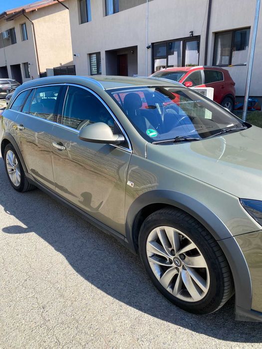 Opel Insignia Sports Tourer 4X4 / Manuala / Navi / Euro 6