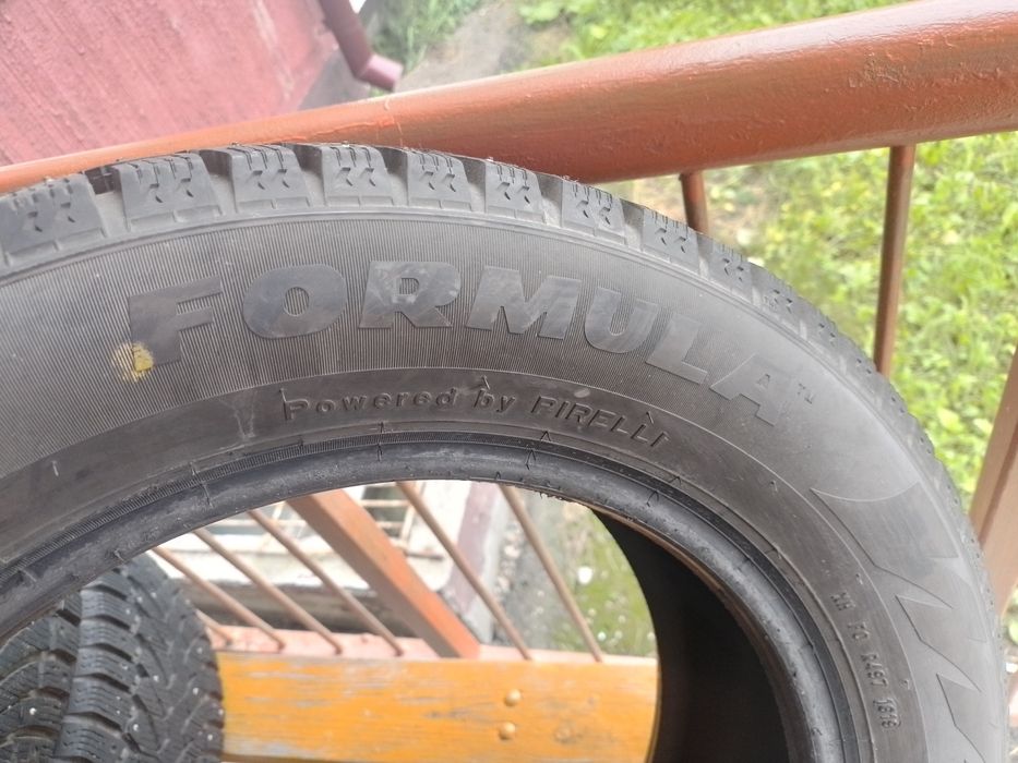 Продам б/у зимнию резину R16