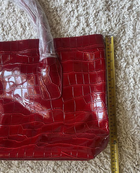 geanta noua, marimea din poza