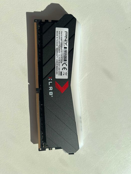 Memorie ram PNY XLR8 8GB 3200MHz RGB
