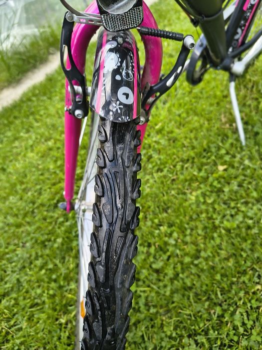 Bicicleta BTWIN Poply 500 24" foarte puțin utilizată Itilizata