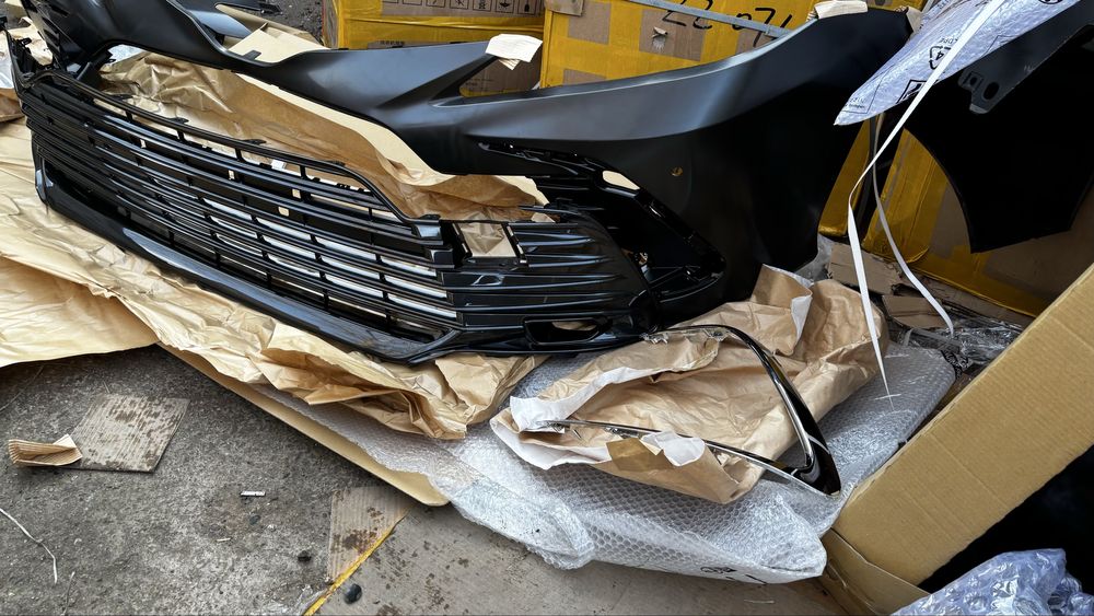 Бампера,кузовные детали Toyota Lexus