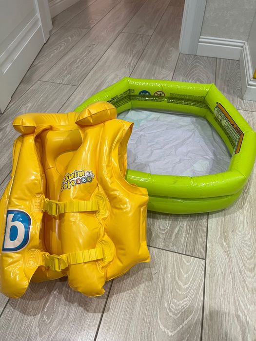 Плавательные принадлежности