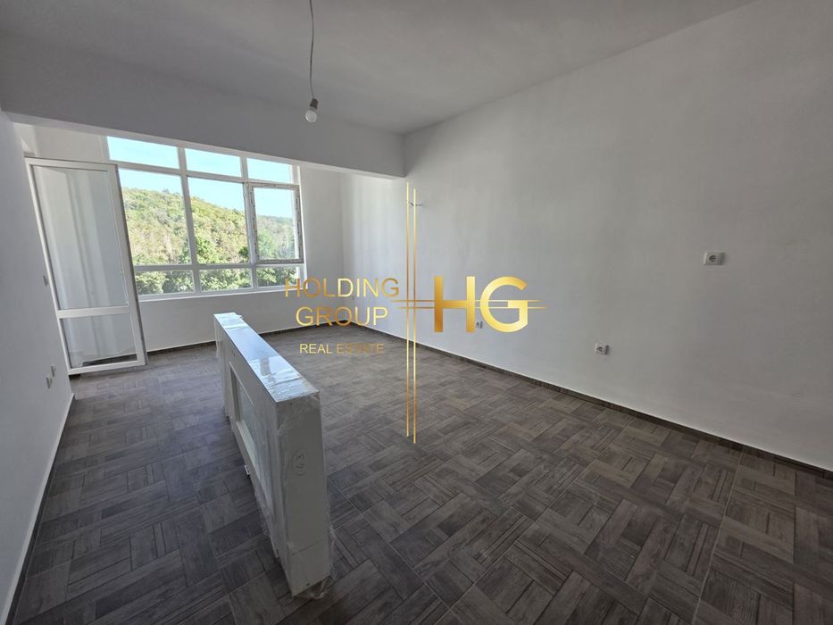 Продава се Тристаен апартамент в Варна, Аспарухово - 83 кв.м за 1627 €/кв.м - Снимка #1