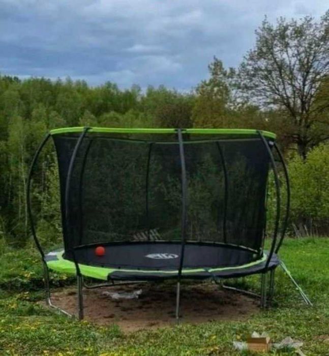 Каркасный батут 427 см