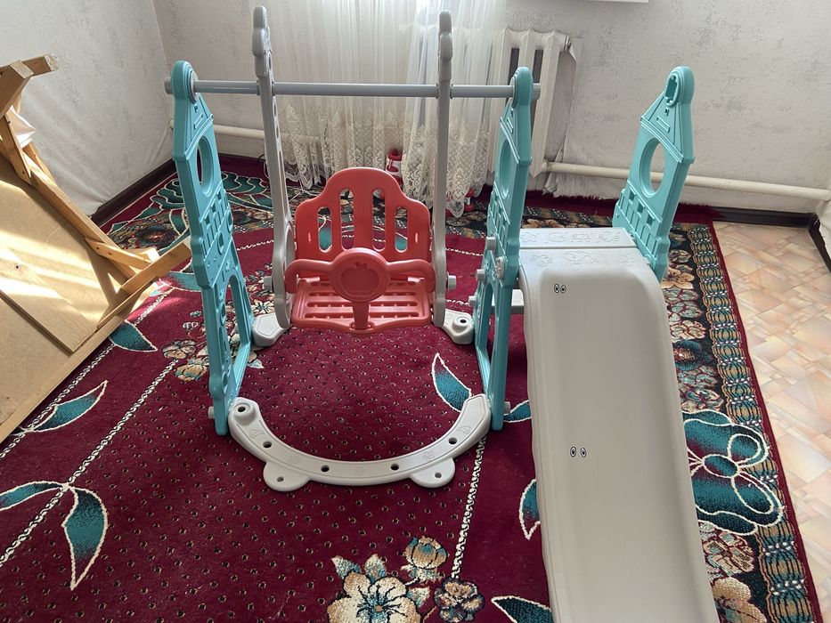 Продам горку детскую