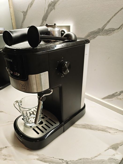 Кафемашина Rohnson R-98010 20 BAR slim