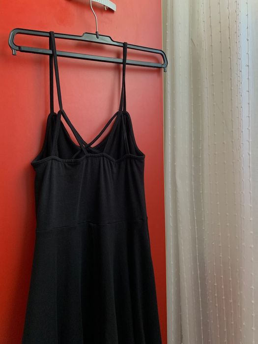 Rochie neagra, scurta