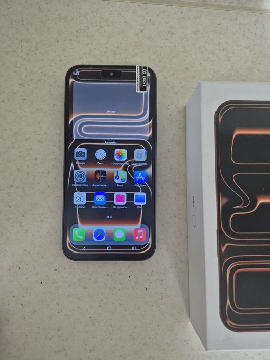 продам новый 17 про макс