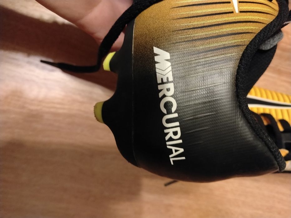 Adidas cu crampoane