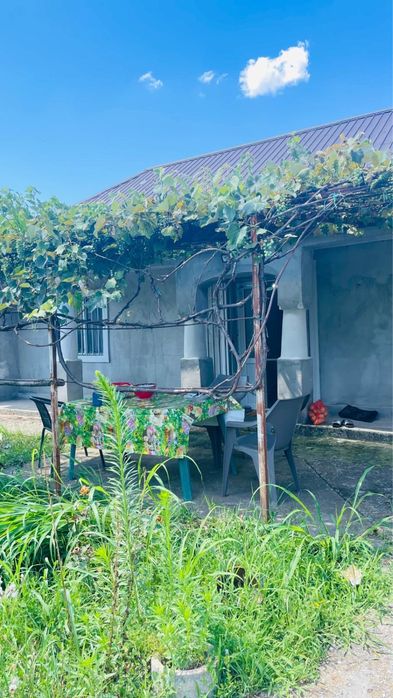 De vanzare casa in Turnul Magurele la intrare in comuna Lita.